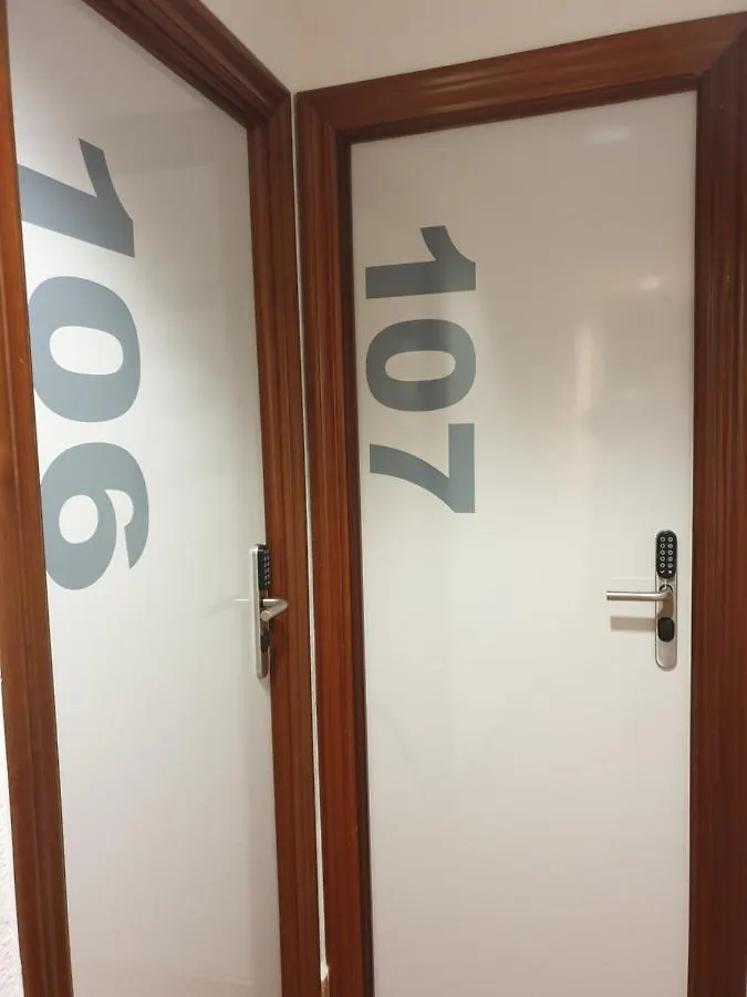 Hotel Arts - Gasteiz Centro Vitoria 2*,